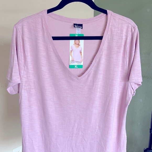 Tops - 📌✅5 FOR $25 | Basic V neck t-shirt size XL